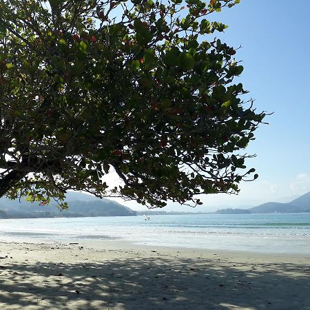 Pe Na Areia Apto 708 Ubatuba Exteriör bild